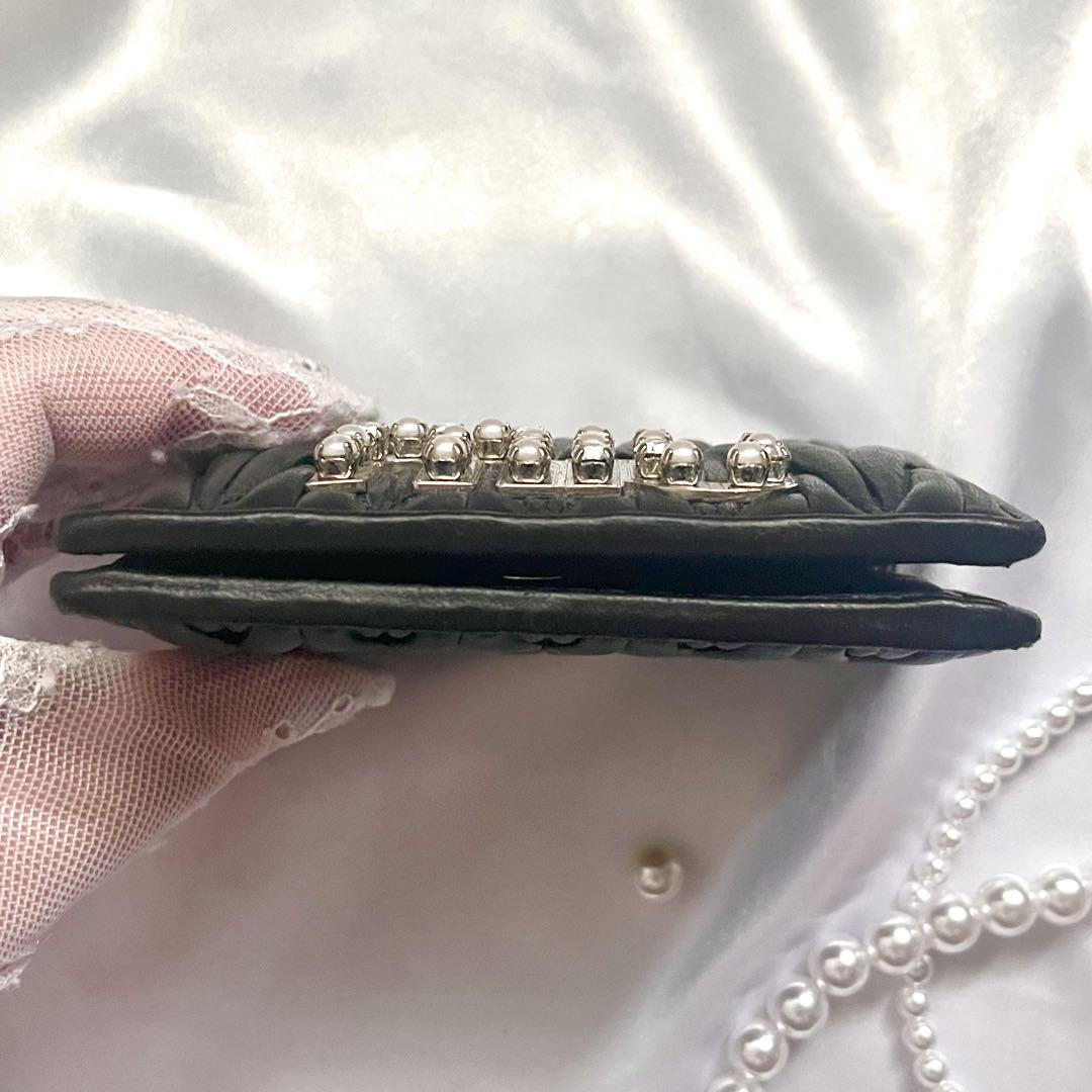極美品 miu miu ミュウミュウ 三つ折り財布 マテラッセ ビジュー パール