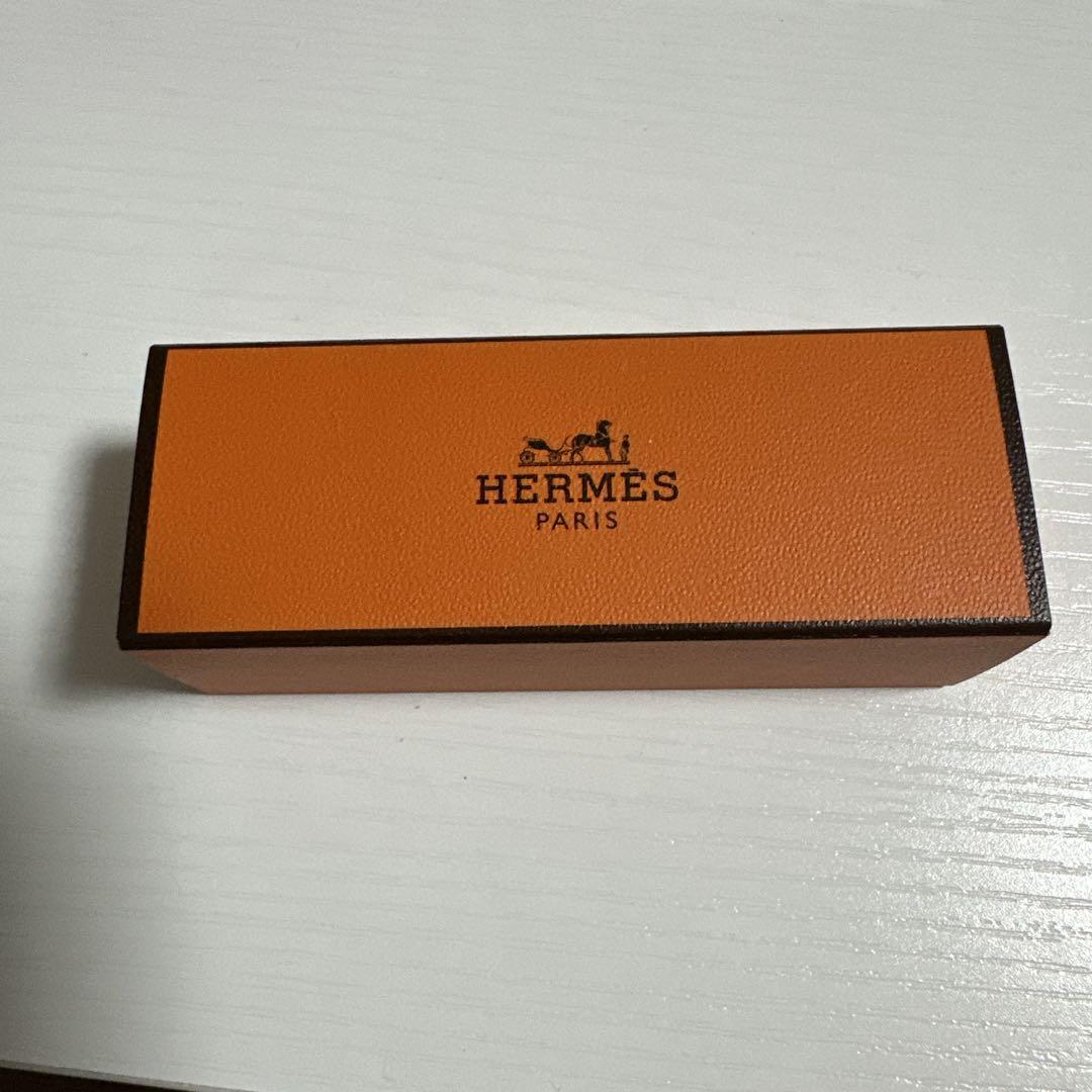 HERMES ほぼ未使用　リップ