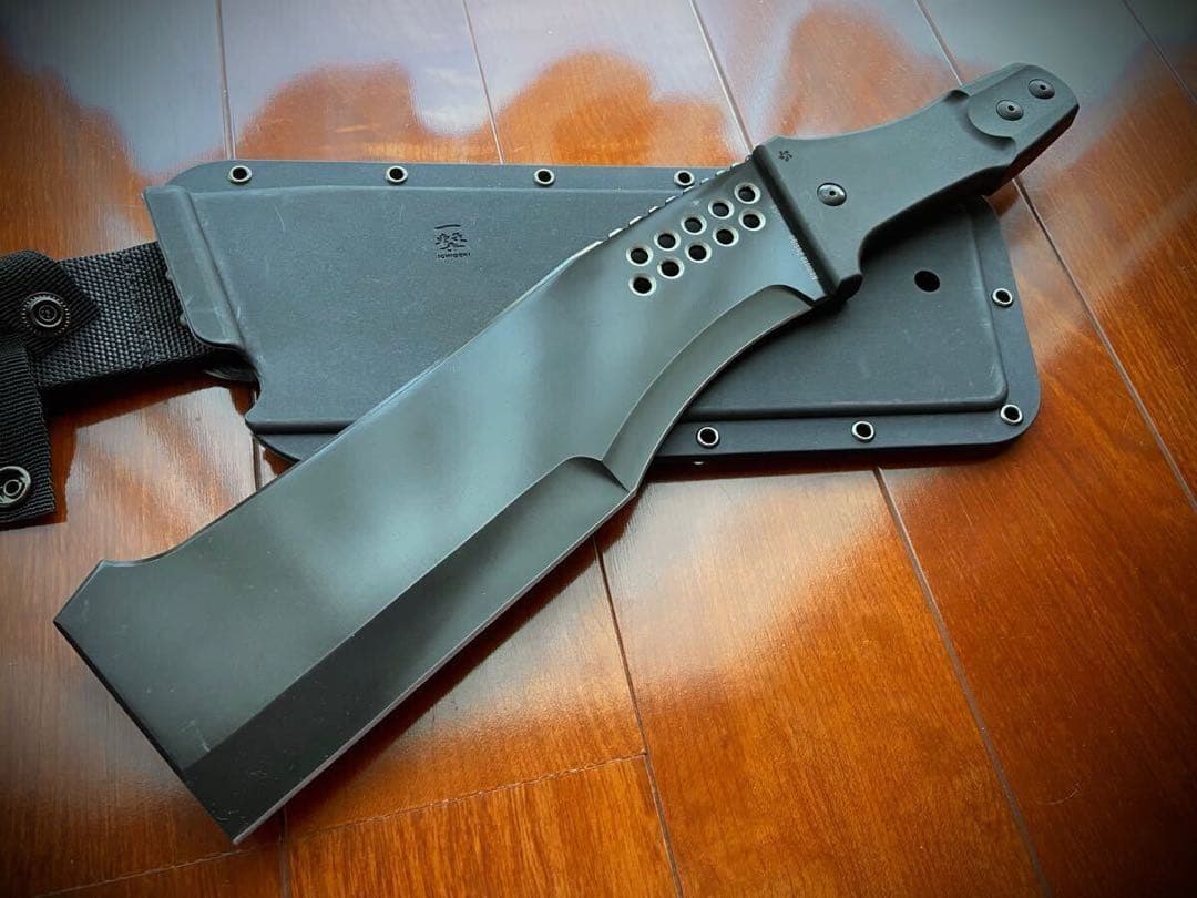 根本朋之 デザイン 一撃 ハチェット カスタム ナイフ 田村装備開発