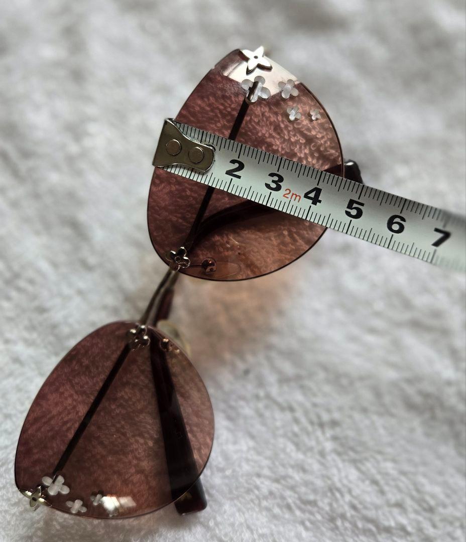 美品！ルイ・ヴィトン デスマヨキャットアイ サングラス