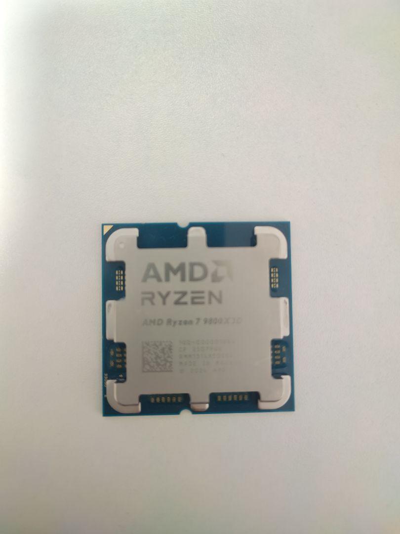 動作品 AMD Ryzen 7 9800X3D Socket AM5 CPU