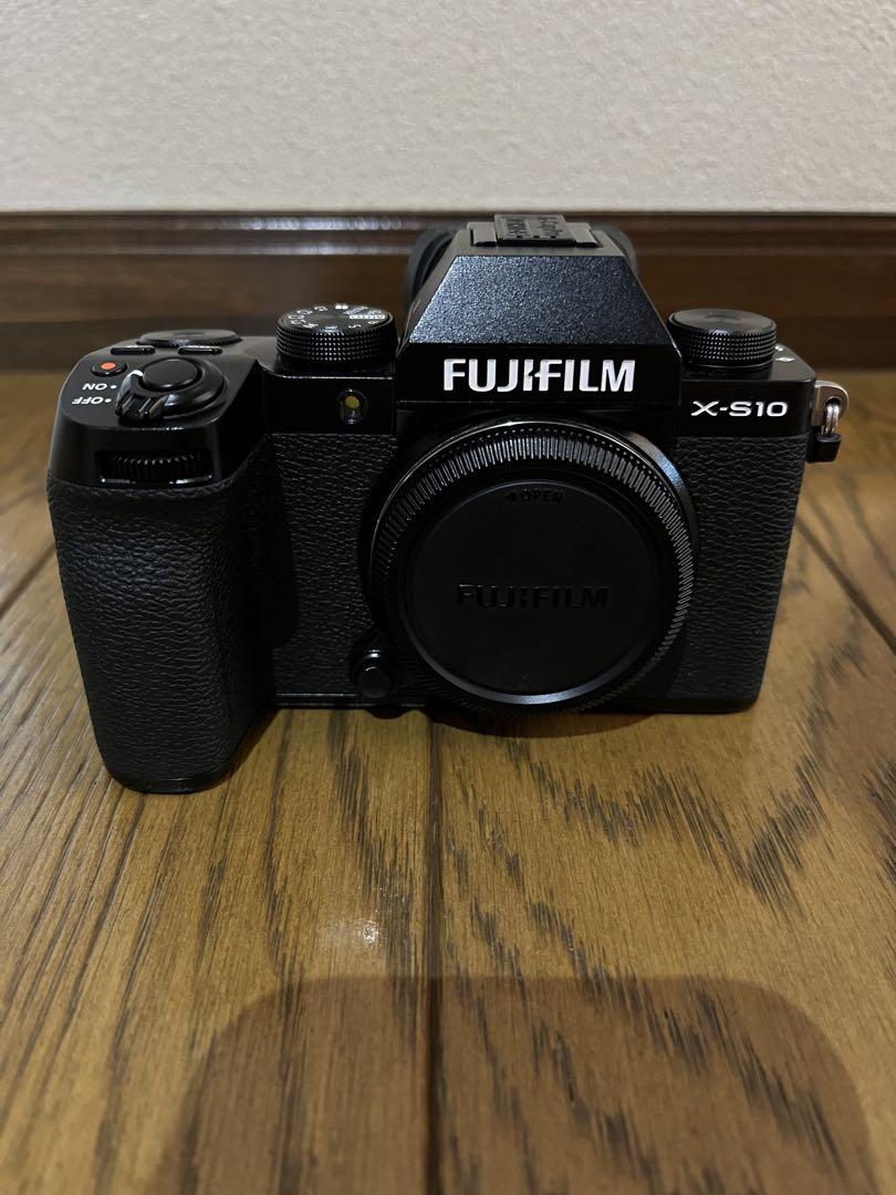 FUJIFILM X-S10 ボディ【おまけ付き】