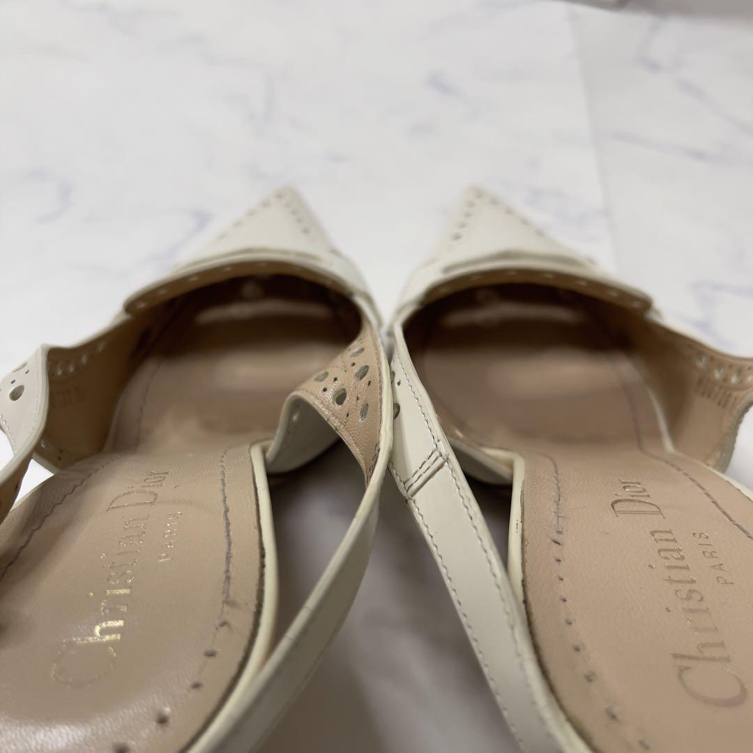 Christian Dior アイボリー スリング　　　　　バックパンプス Christian Dior スリングバック パンプス レザー アイボリー