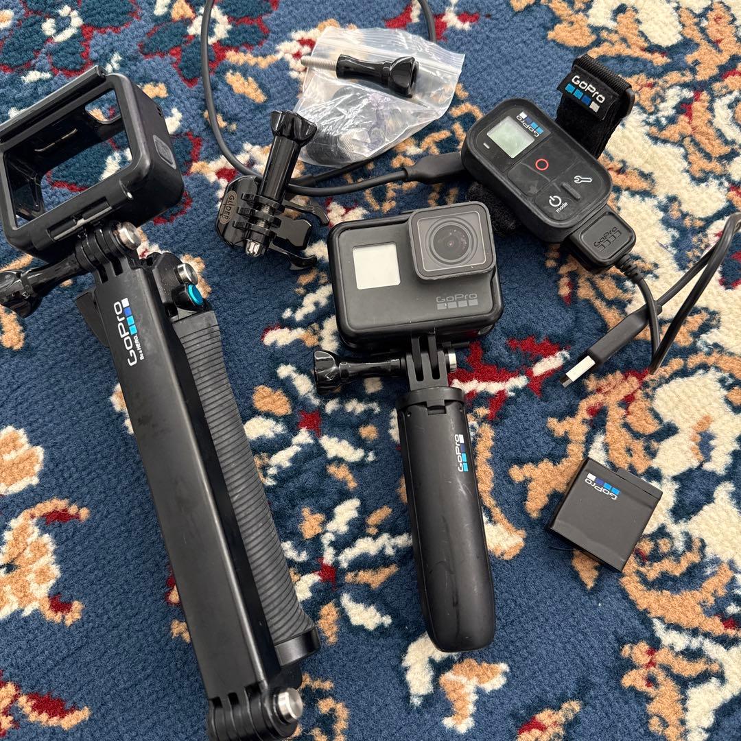 GoPro アクションカメラ本体とアクセサリーセット