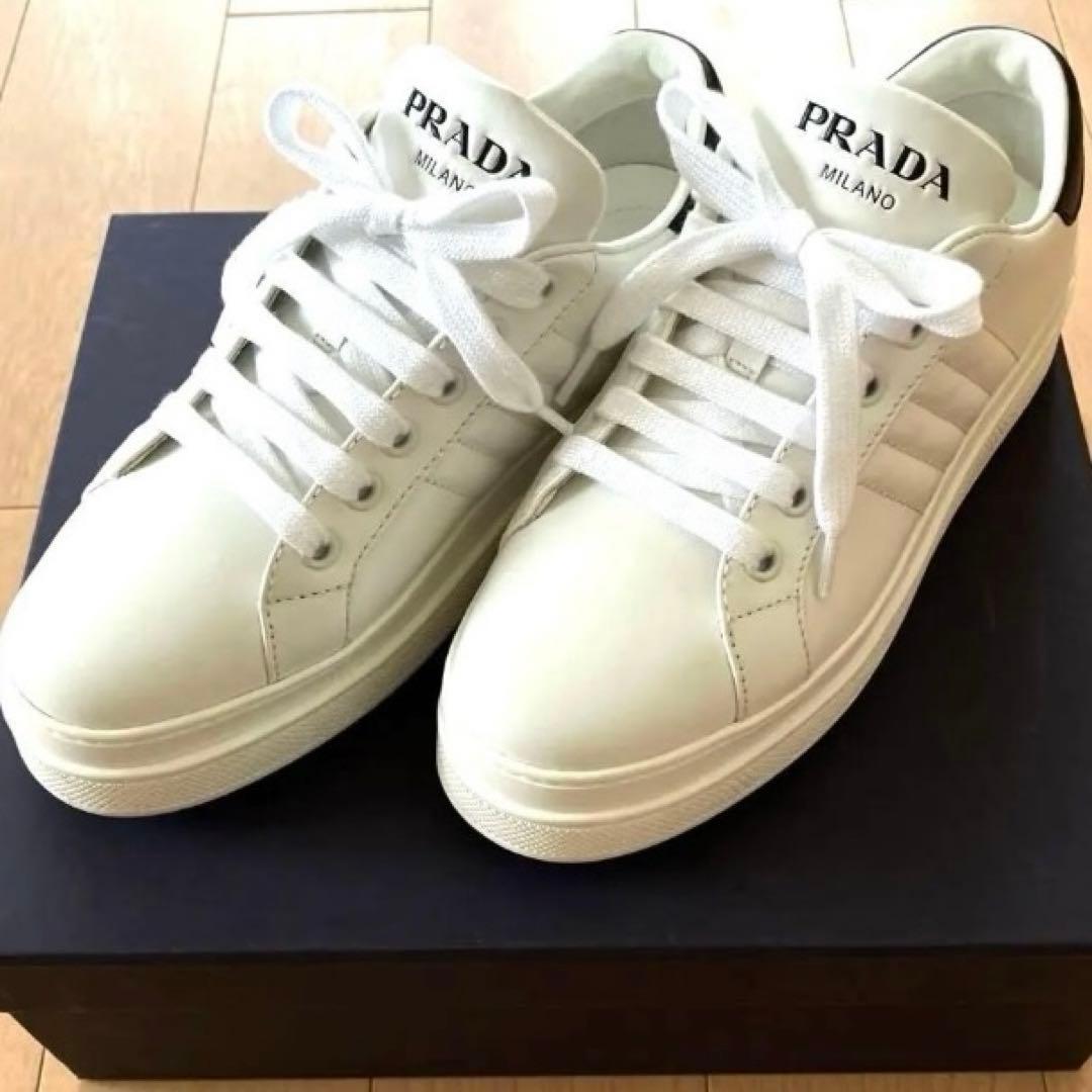 PRADA ホワイトレザースニーカー 35
