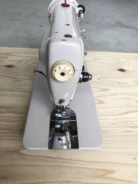 【希少】【人気】SINGER 227 家庭用 アンティークミシン 足踏みミシン 【希少】【人気】SINGER 227 家庭用 アンティークミシン 足踏みミシン