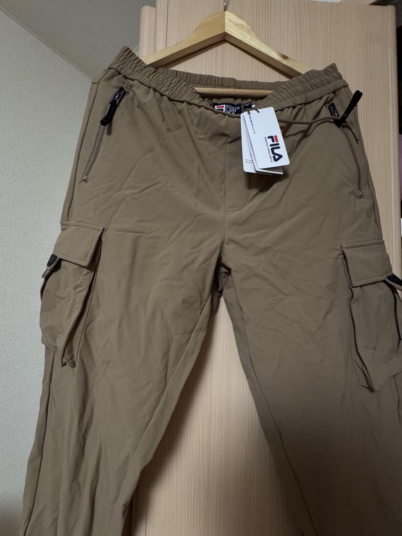 FILA ベージュ カーゴパンツ