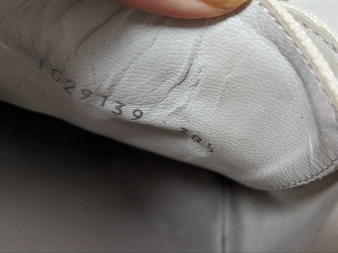 訳有 CHANEL ココマーク シャネル バイカラー スニーカー 春夏コーデ 訳有 CHANEL ココマーク シャネル バイカラー スニーカー 春夏コーデ