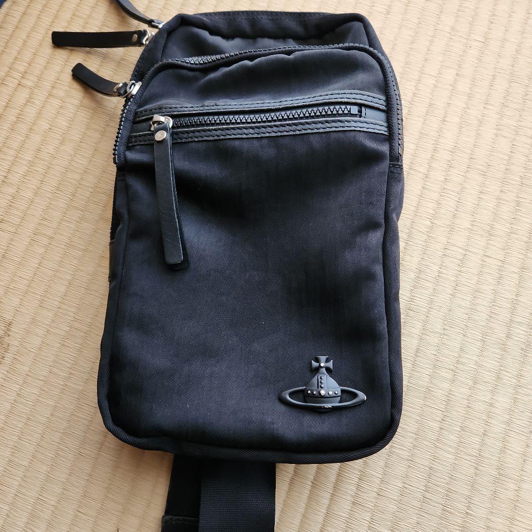 高価な購入 （美品）ブリーフィング ハンディポーチフィット A4