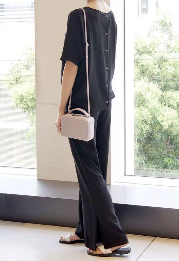 セオリー　サイドスリット　フレアパンツ　POWDER CREPE  黒　S 美品