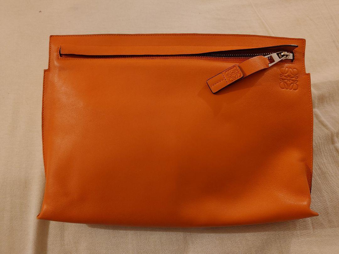 LOEWEロエベ　オレンジ　T POUCH Tポーチ　クラッチバッグ LOEWE ロエベ クラッチバッグ KNOT T POUCH ノット Tポーチ