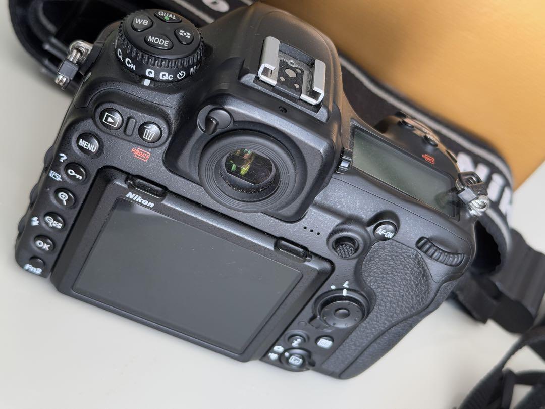 【シャッター17,911】Nikon D500 デジタル一眼レフカメラ　ボディ シャッター17,911】Nikon D500 デジタル一眼レフカメラ ボディ