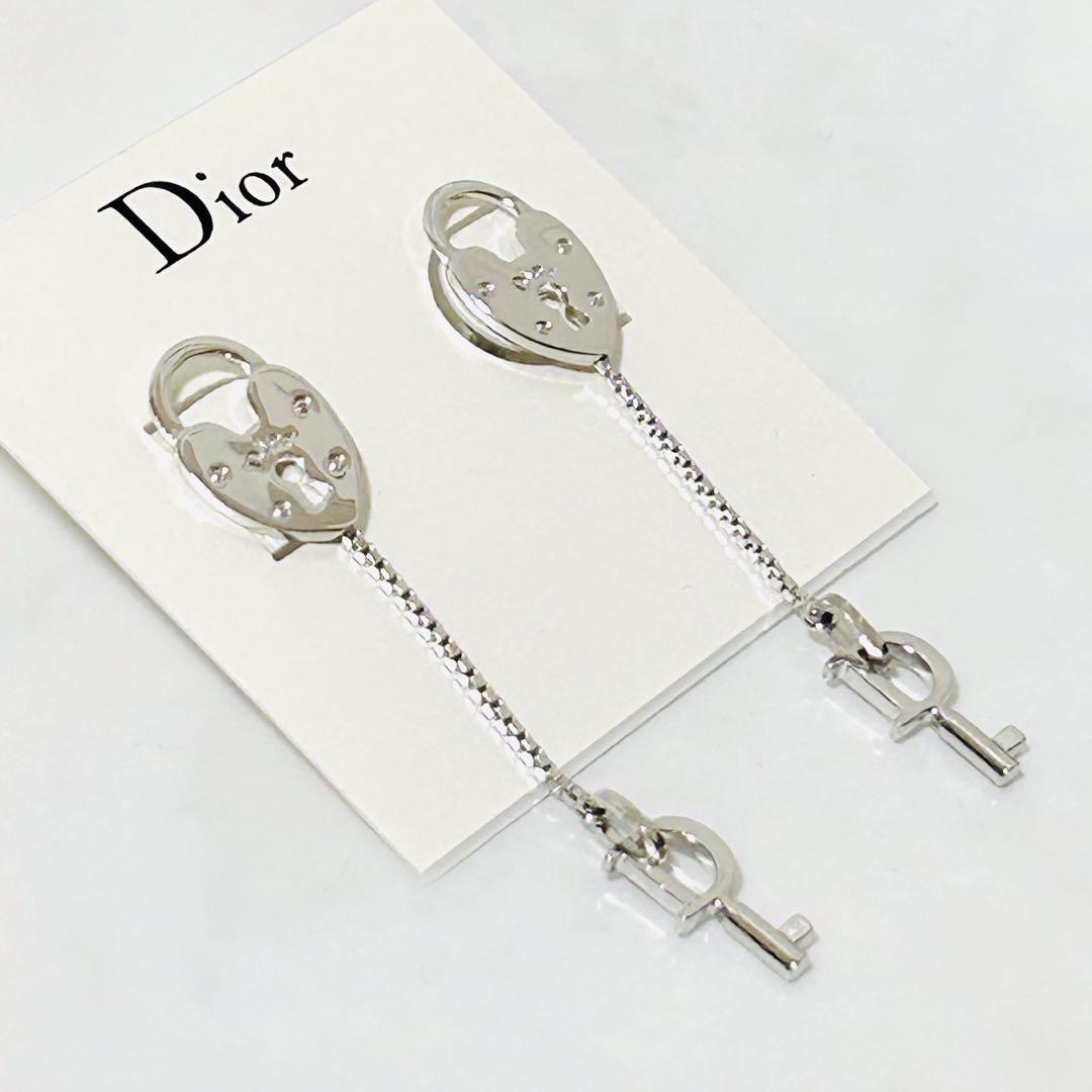 未使用 Christian Dior カデナ＆キー ハート チェーン ピアス