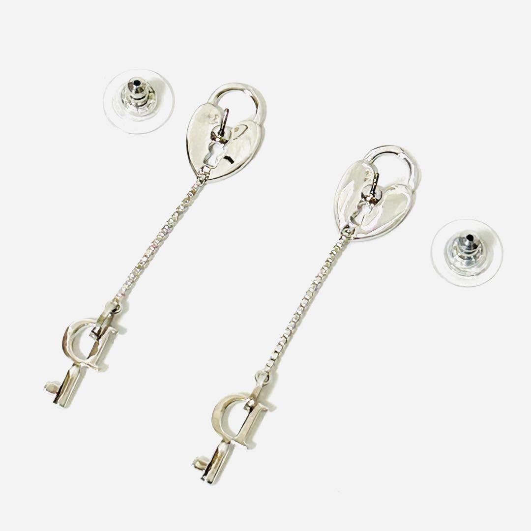 未使用 Christian Dior カデナ＆キー ハート チェーン ピアス