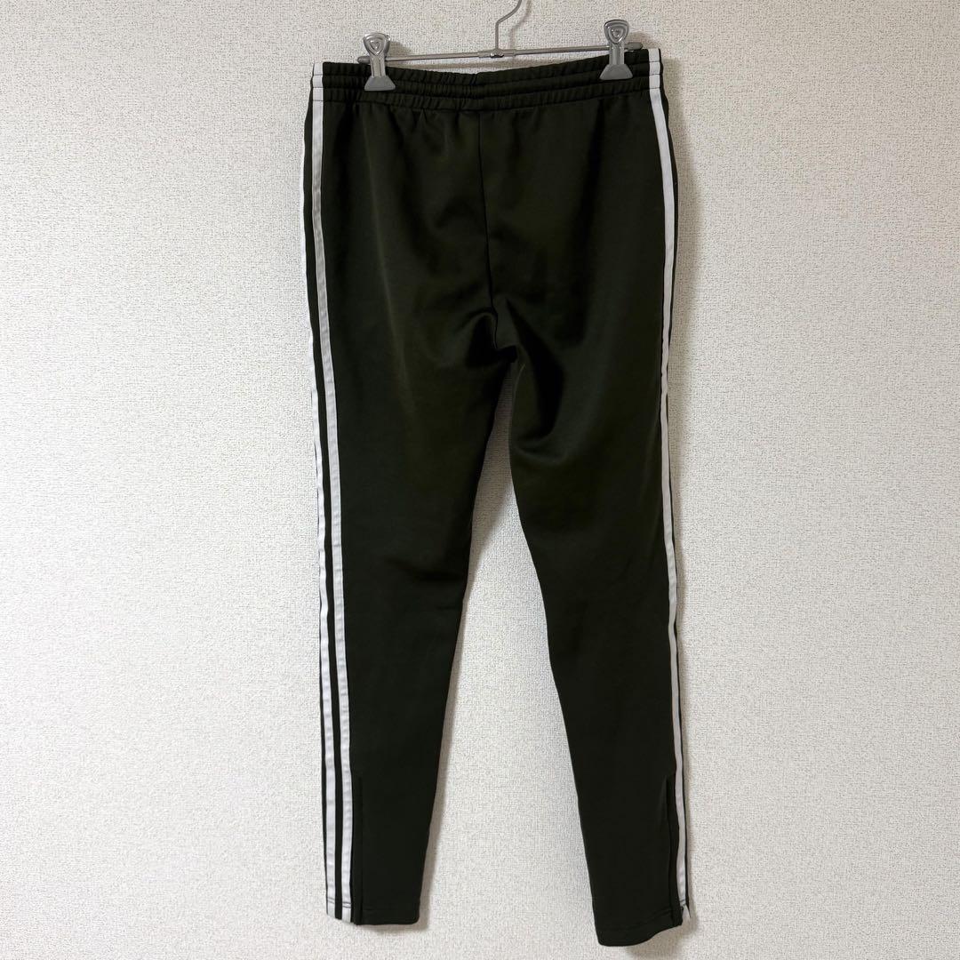 アディダスadidasオリーブグリーン緑トラックパンツジャージ