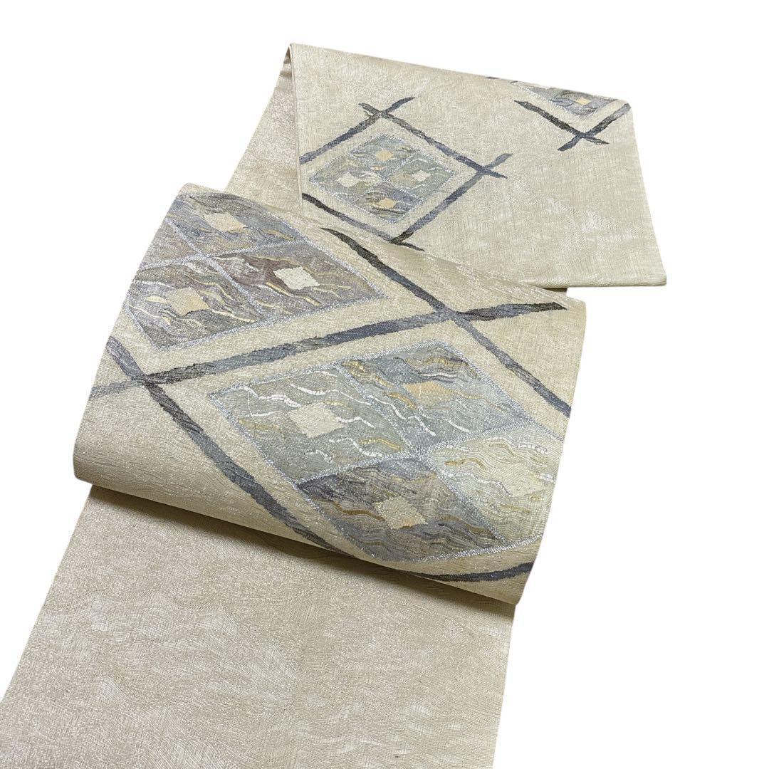 A 8 大太鼓袋帯 金銀糸 ベージュ 幾荷模様 着物帯 正絹 フォーマル目立った傷や汚れなし