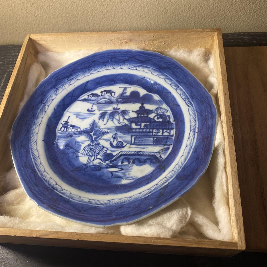 中国山水図染付皿19cm【桐箱付】