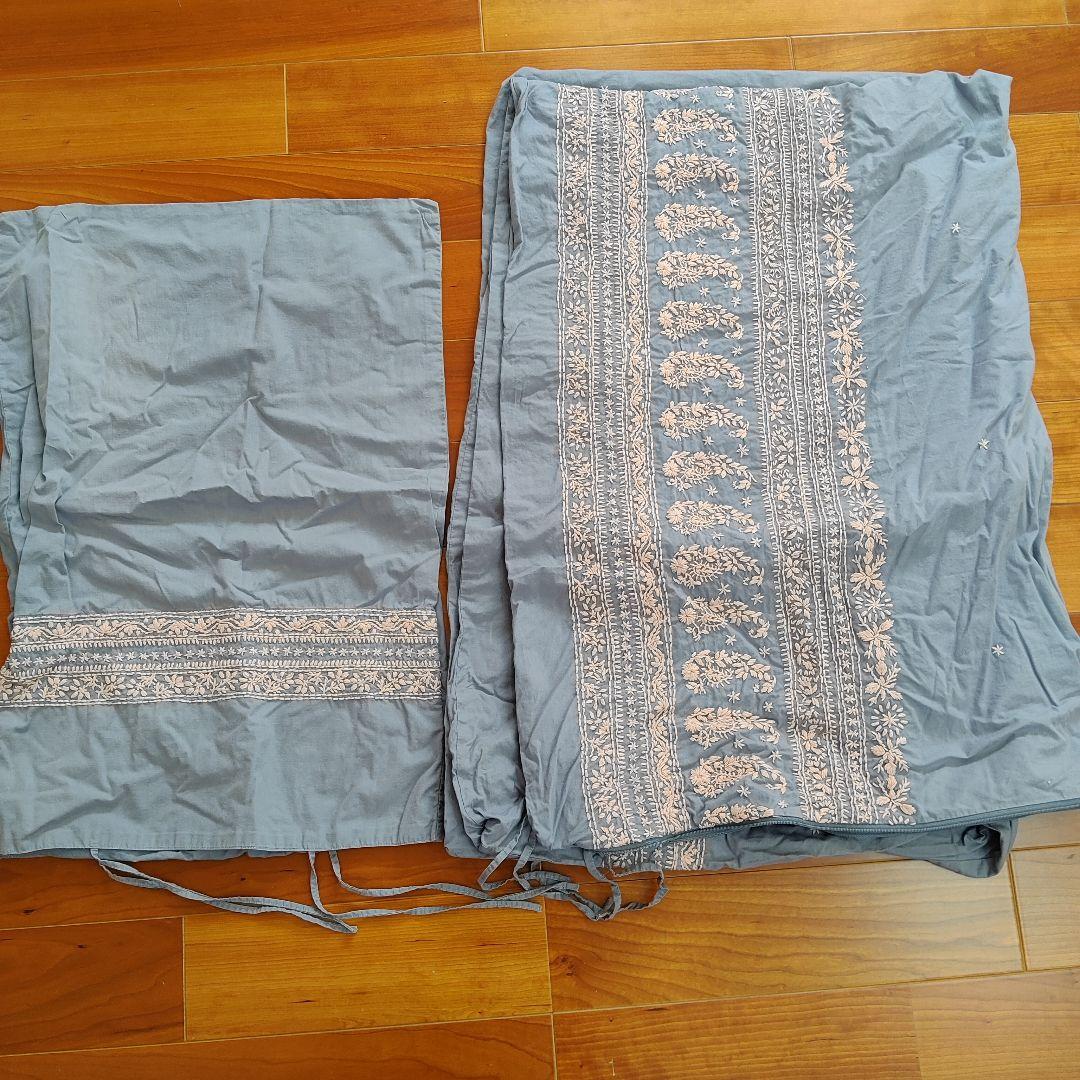 ウニコ青色花柄刺繍掛け布団カバーピローセット