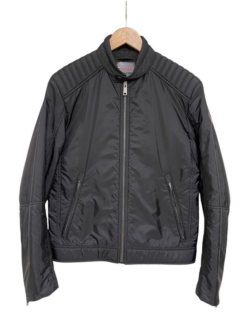 prada sport ナイロンジャケット　三角ロゴプレート