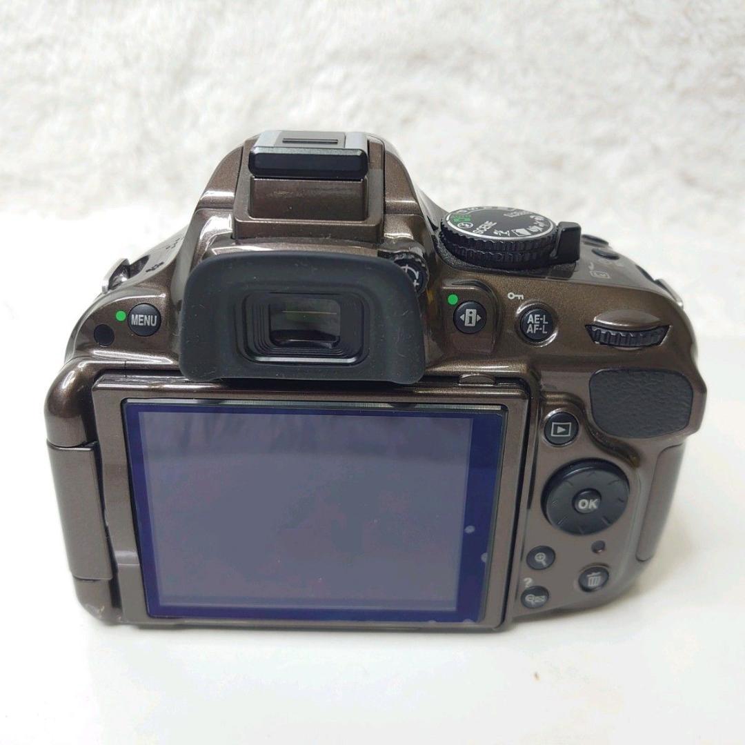 【年中無休】 極美品】 低ショット数 18-55 ブロンズ D5200 一眼レフ Nikon デジタルカメラ
