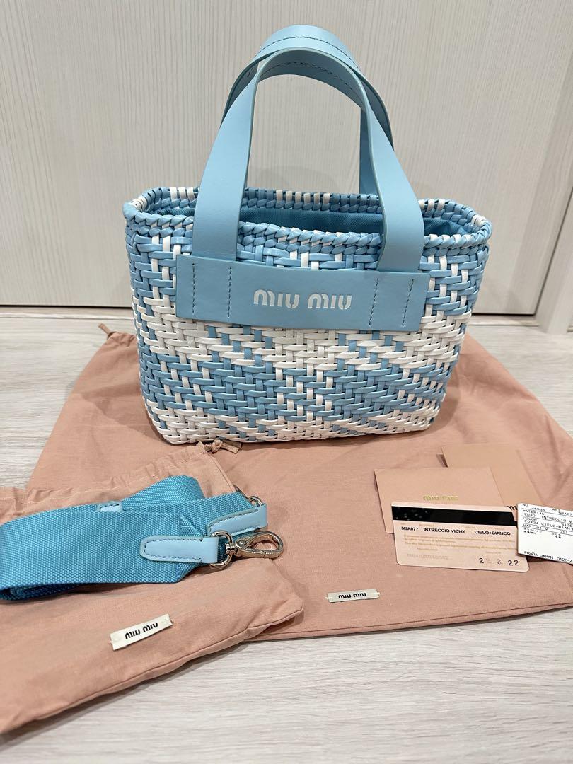 MiuMiu カゴバッグ 水色 ブルー miumiu ミュウミュウ かごバッグ - メルカリ