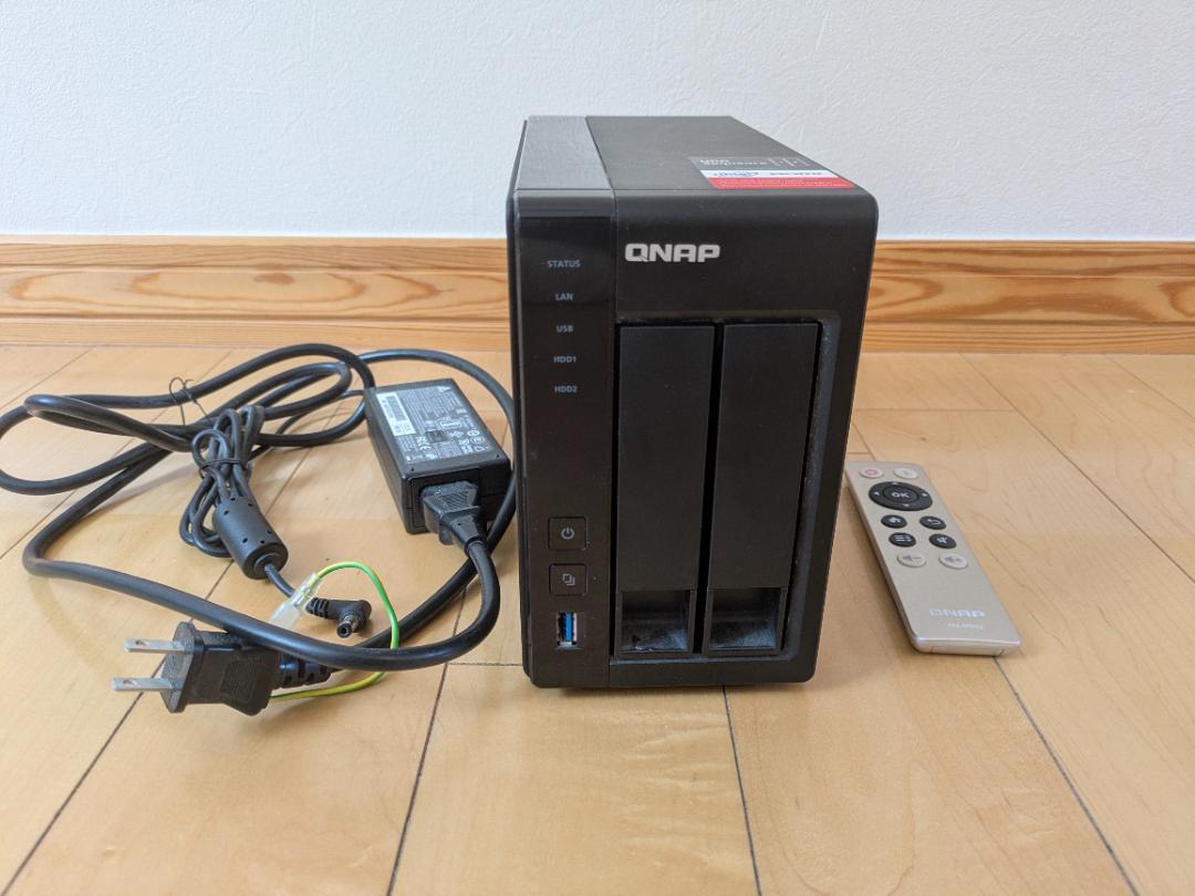 ジャンク】QNAP TS-251+ メモリ8GB増設済み 2ベイ リモコン付属