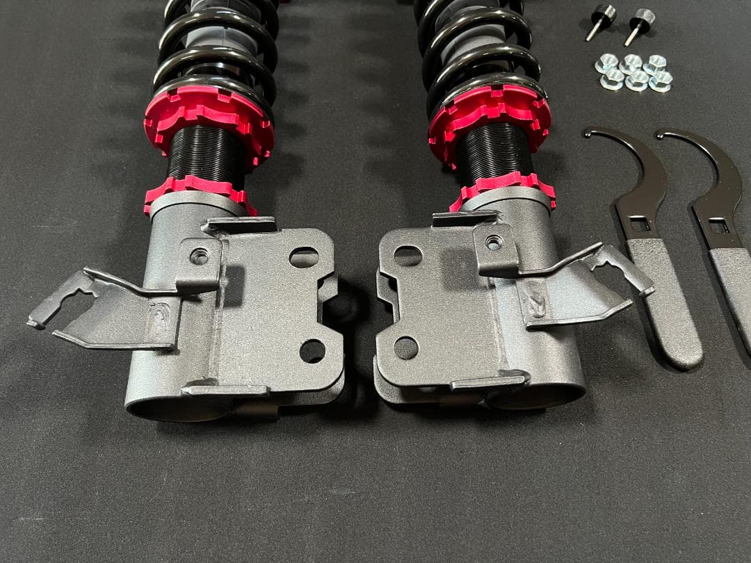 新品☆送料無料 S15シルビア キャンバー調整付減衰力36段調整フルタップ車高調 新品☆送料無料 S15シルビア キャンバー調整付減衰力36段調整フルタップ車高調