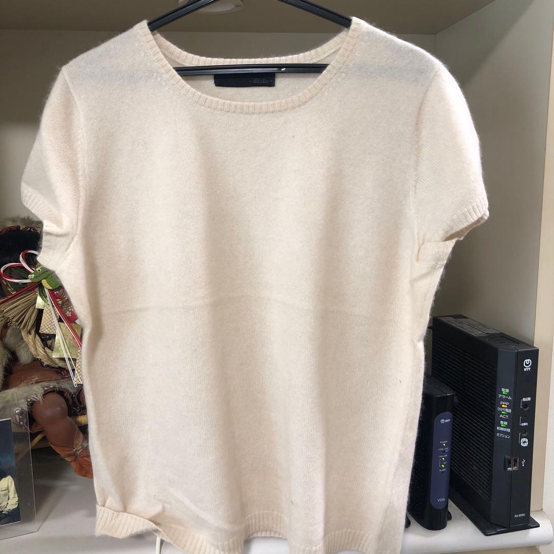 ホワイトベージュのカシミア100アンサンブル ホワイトベージュのカシミア100アンサンブル