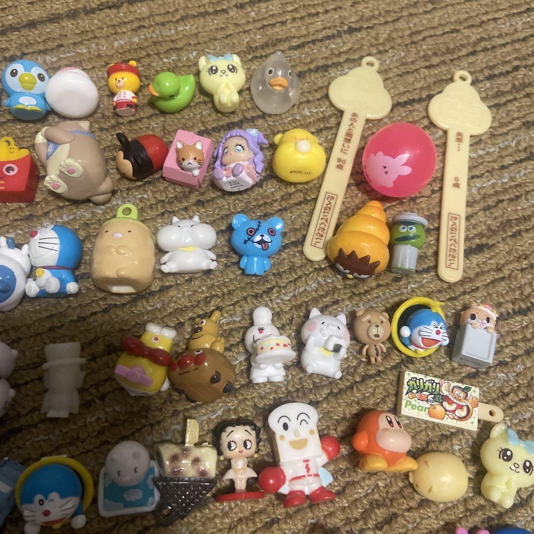 バスボール　バスボム　びっくらたまご　おまけ　おもちゃ　フィギュア　まとめ売り