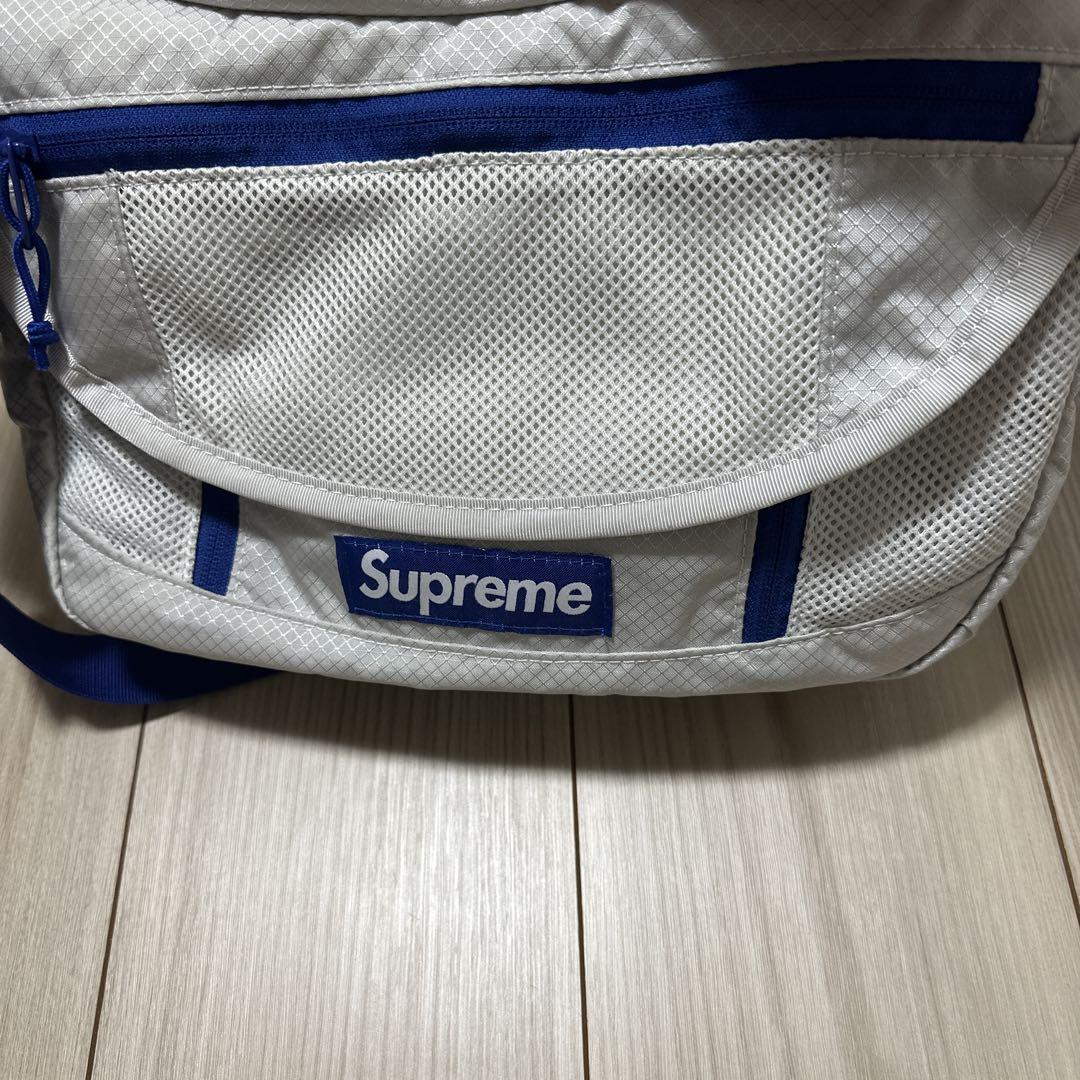 Supreme メッセンジャーバッグ