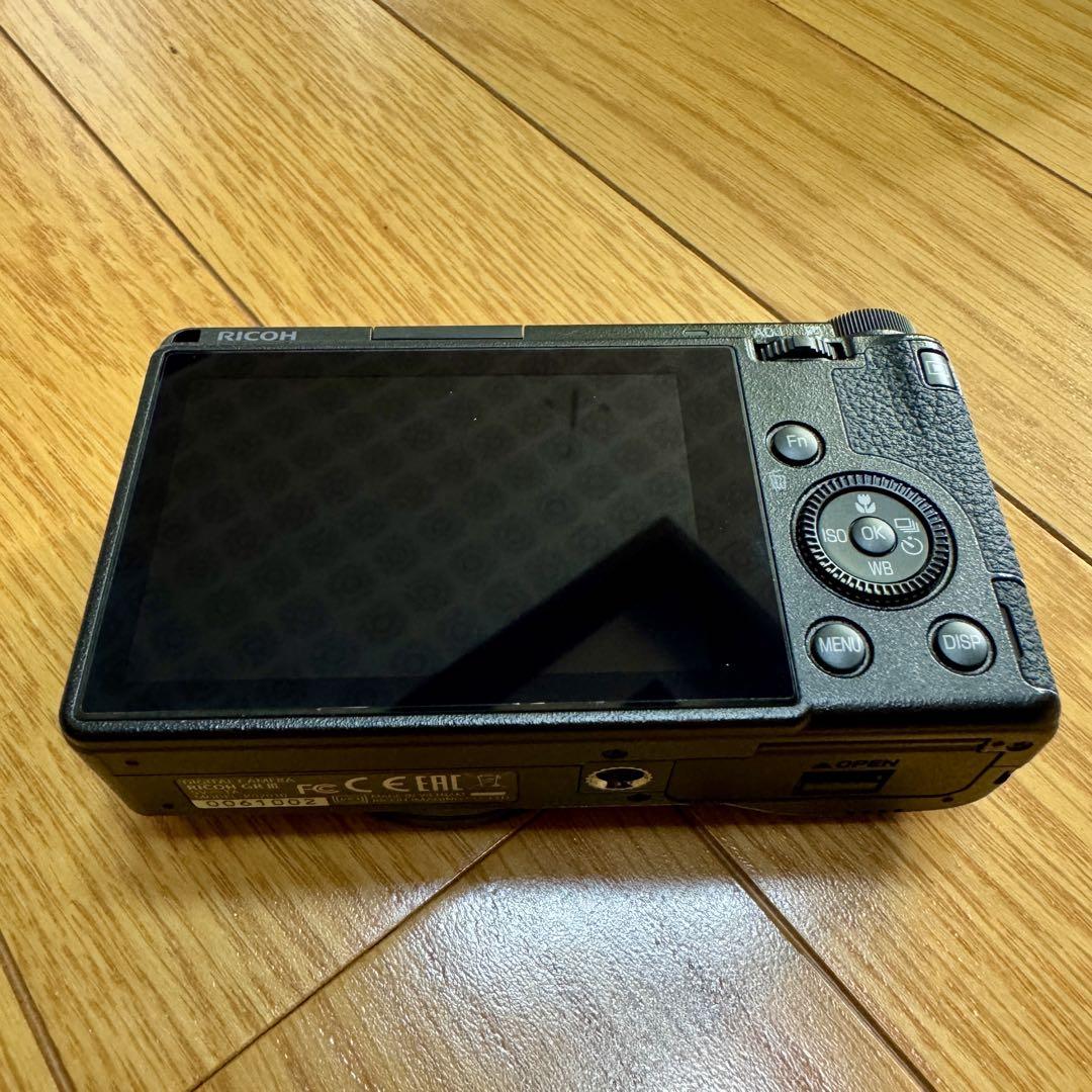 【整備品】【極美品】RICOH GR III コンパクトデジタルカメラ