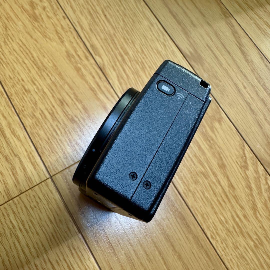 【整備品】【極美品】RICOH GR III コンパクトデジタルカメラ