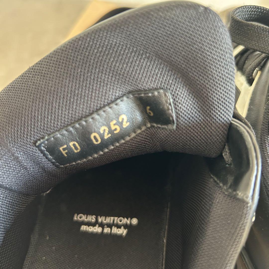 LOUIS VUITTON トレイナー ラインスニーカー
