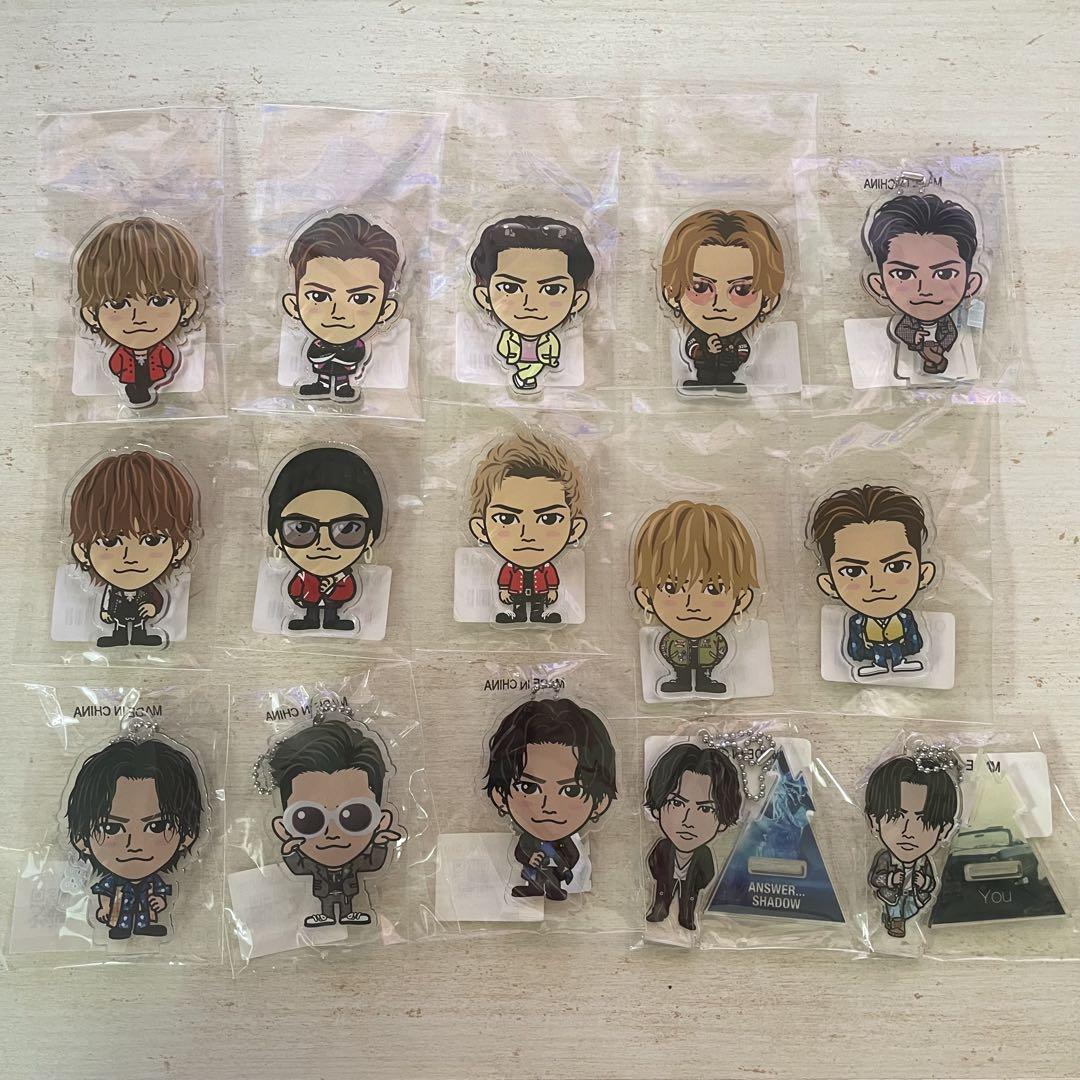 登坂広臣　KINGDOM クッション　缶バッジ　アクスタ 三代目 登坂広臣 OMI アクリルスタンド アクリルバッジ