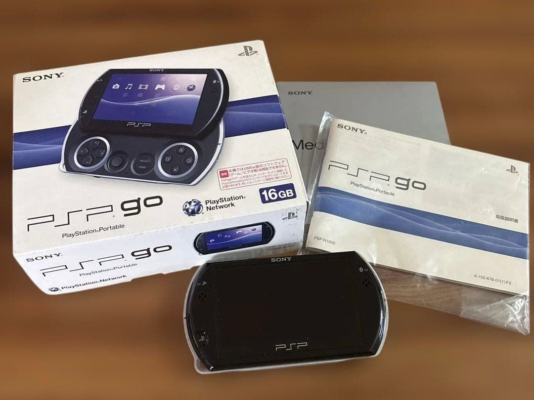 SONY PSP go 16GB 本体