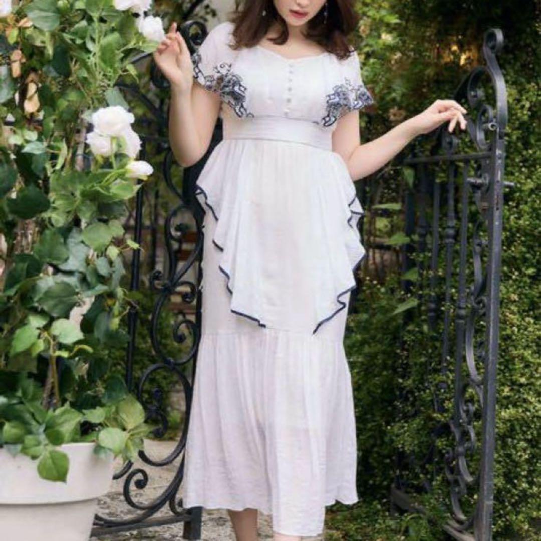Cutwork Embroidery Angel Sleeve Dress