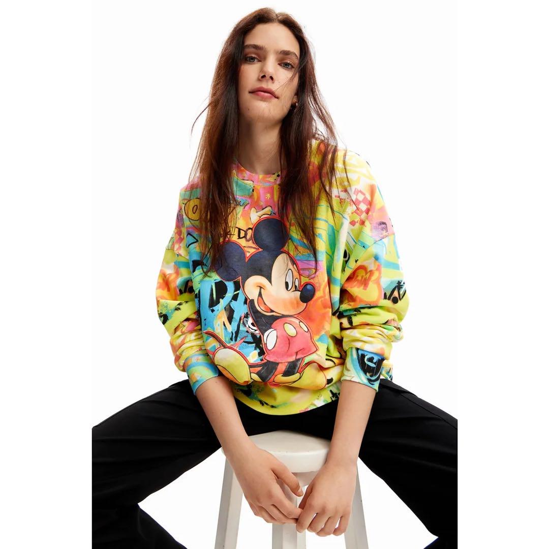 ディズニー Desigual ミッキー　オーバーサイズ　スウェット　パーカー