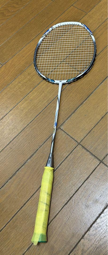 YONEX バドミントンラケット ボルトリック60