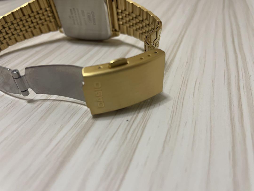カシオ　CASIO A1100 ゴールド　23100円　美品　オシャレ　男女兼用