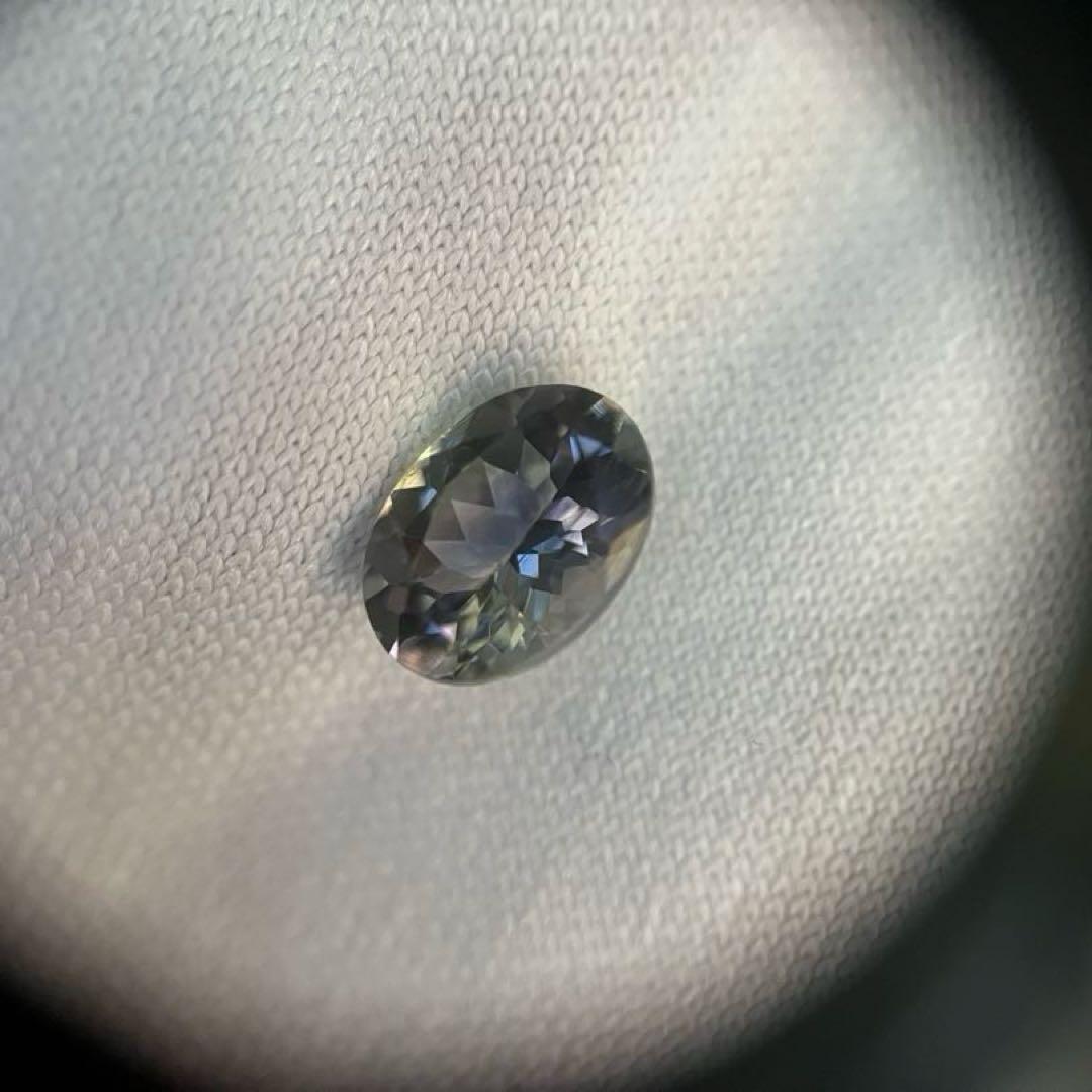 多色性◎　タンザナイト　ゾイサイト　1.0ct