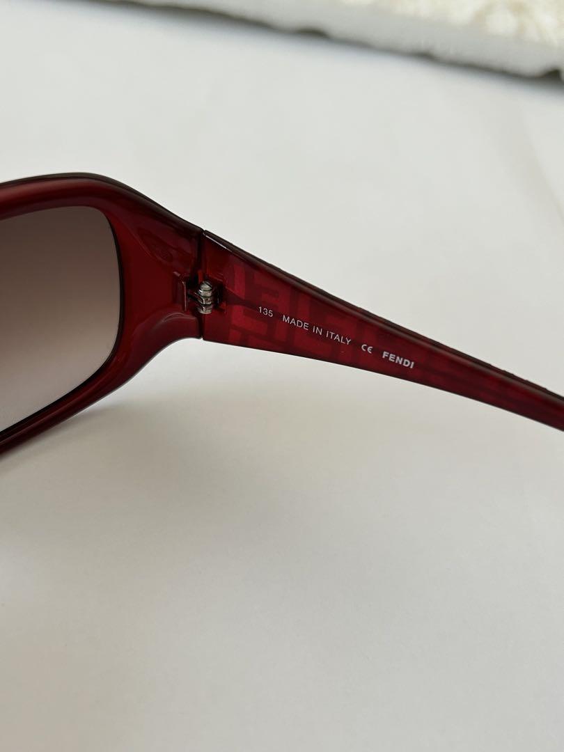 ブランド公式通販サイト FENDI フェンディ FS5146 サングラス グラデーションレンズ レッド 小物