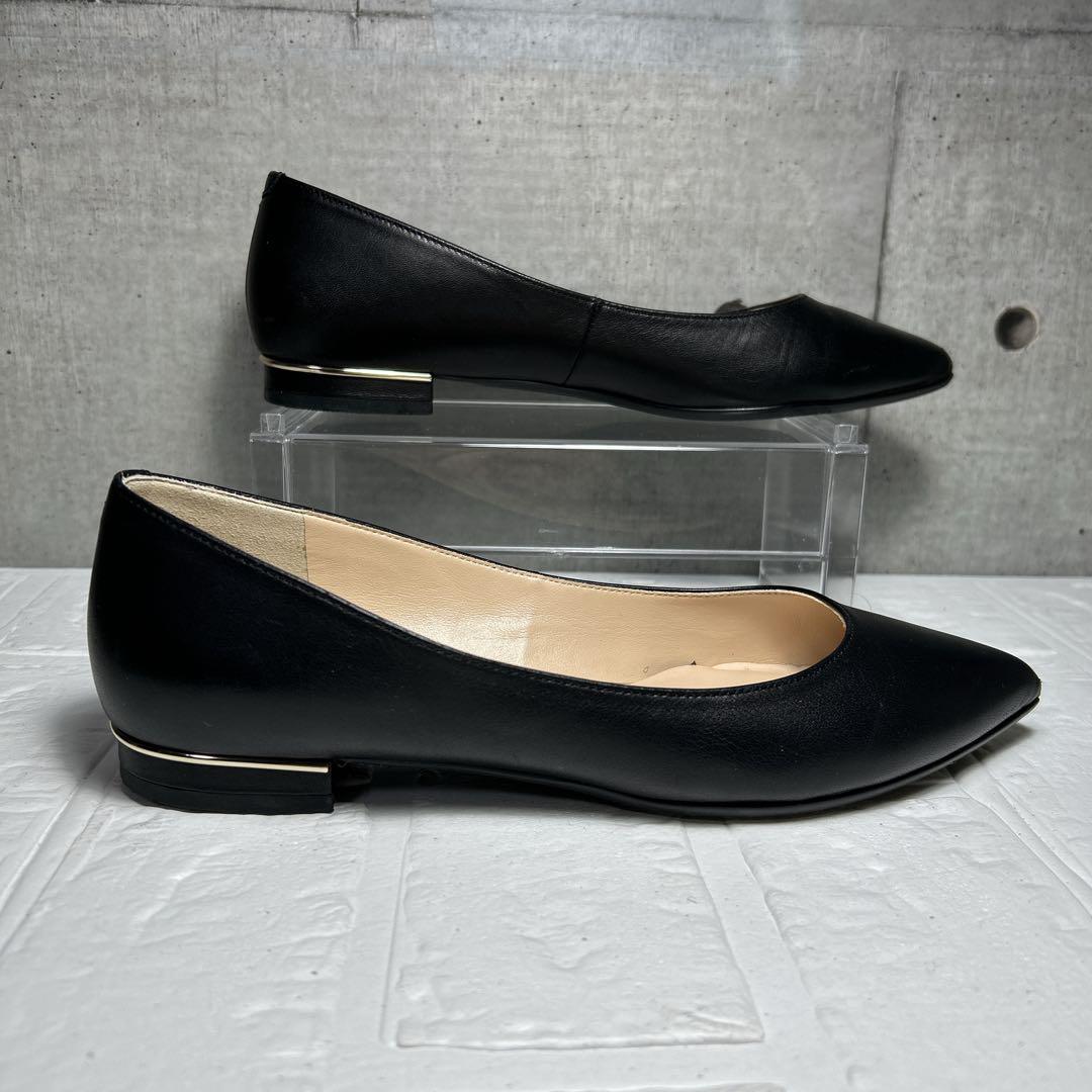 入荷なう 未使用級【DIANA】フラットパンプス(22.5)ポインテッドトゥ 靴