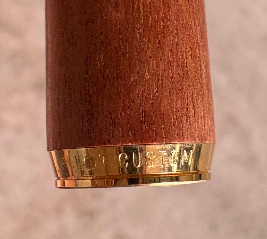 万年筆目立った傷や汚れなし