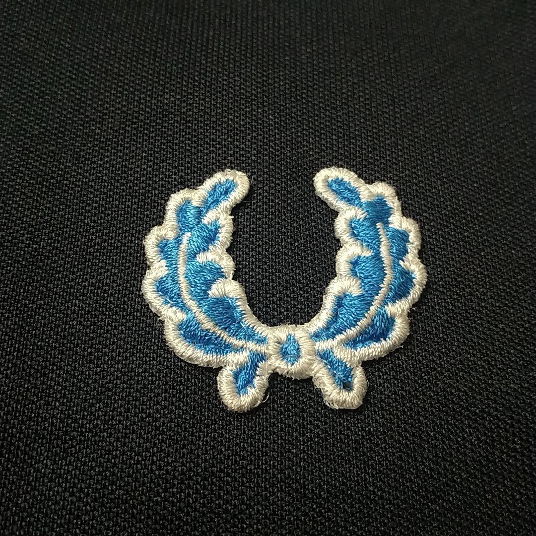 人気カラー☆ポルトガル製 フレッドペリー 刺繍ロゴ トラックジャケット 紺×青白