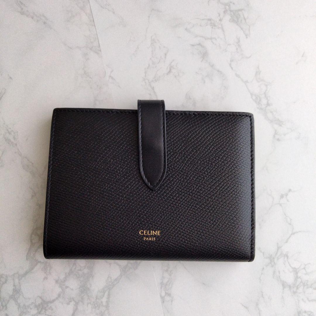 【未使用品級】CELINEセリーヌ レザー 二つ折り 財布 ブラック 長財布 CELINE セリーヌ 二つ折り財布 ブラック レザー レディース