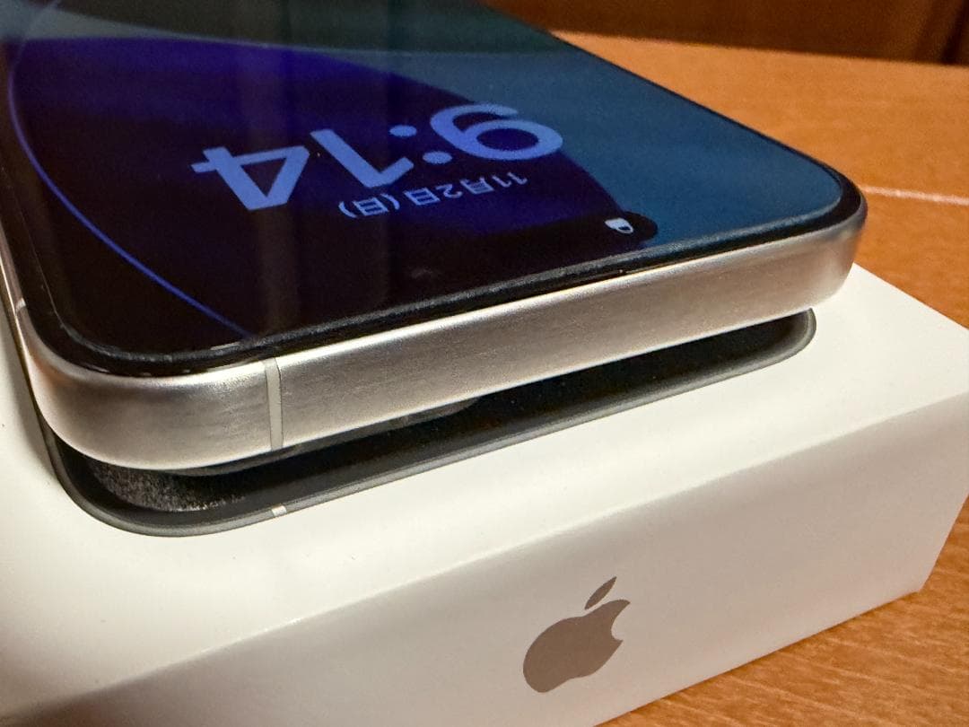 ホワイトチタニウムsimフリー目立った傷や汚れなし