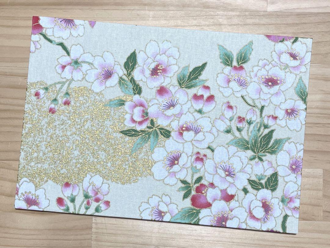 トモ　御朱印帳　見開き×8冊　100頁