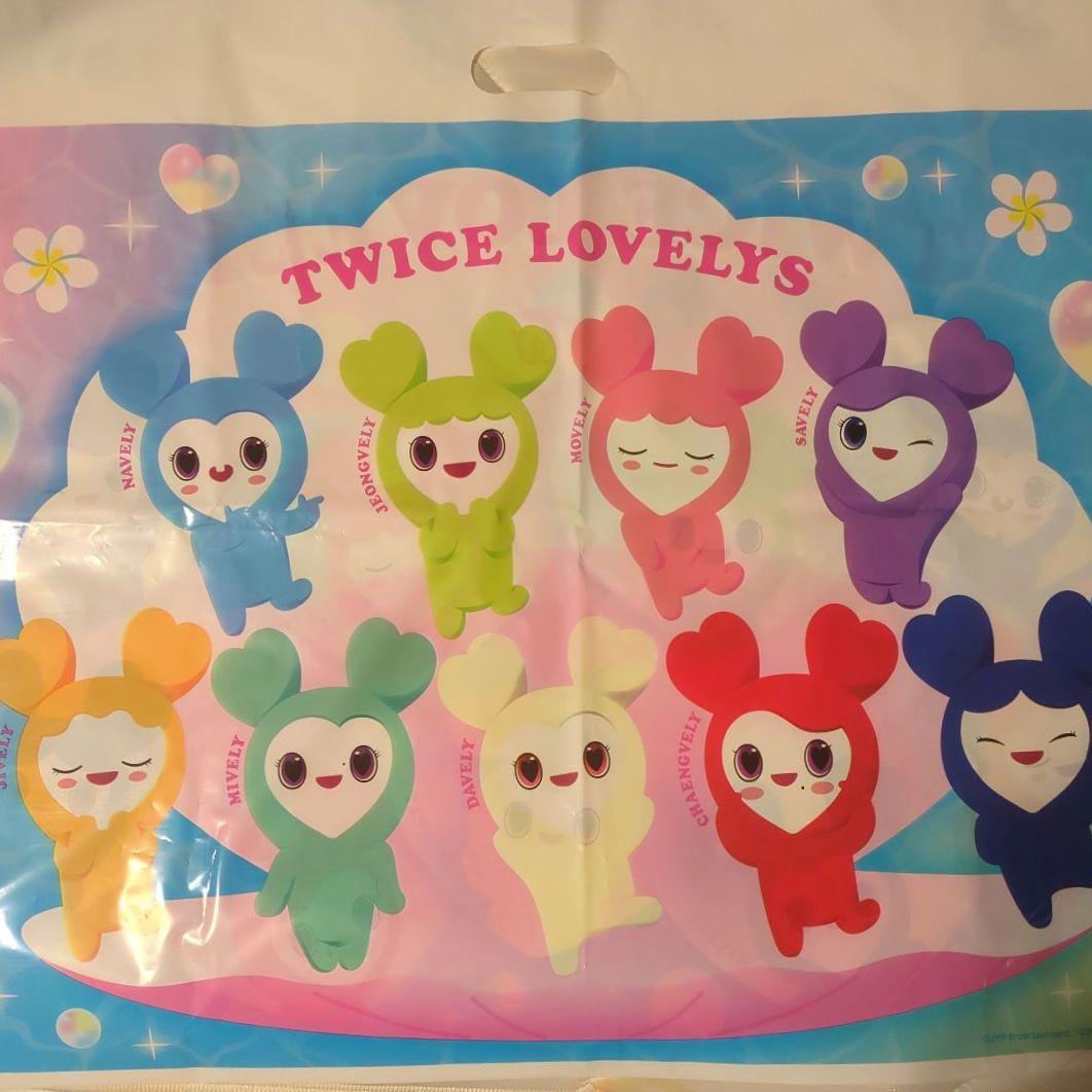 TWICE モモ LOVELYS ハートポーチ ピンク - メルカリ