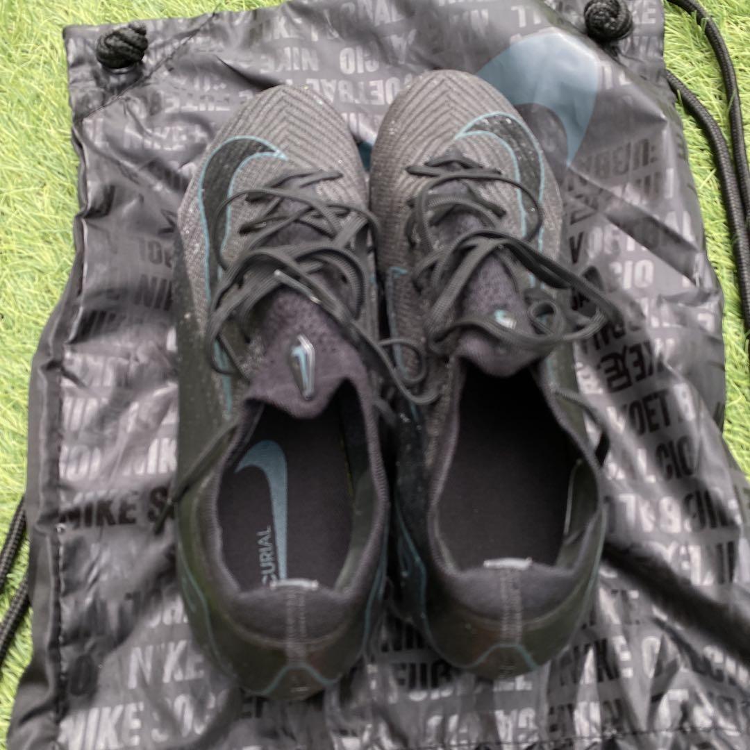 Nike Mercurial ブラック サッカーシューズ