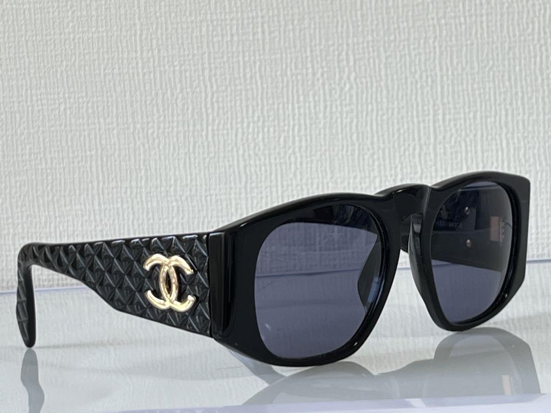 CHANEL　マトラッセ　フレーム　ココマーク　バイオレット系レンズ　ケース付き